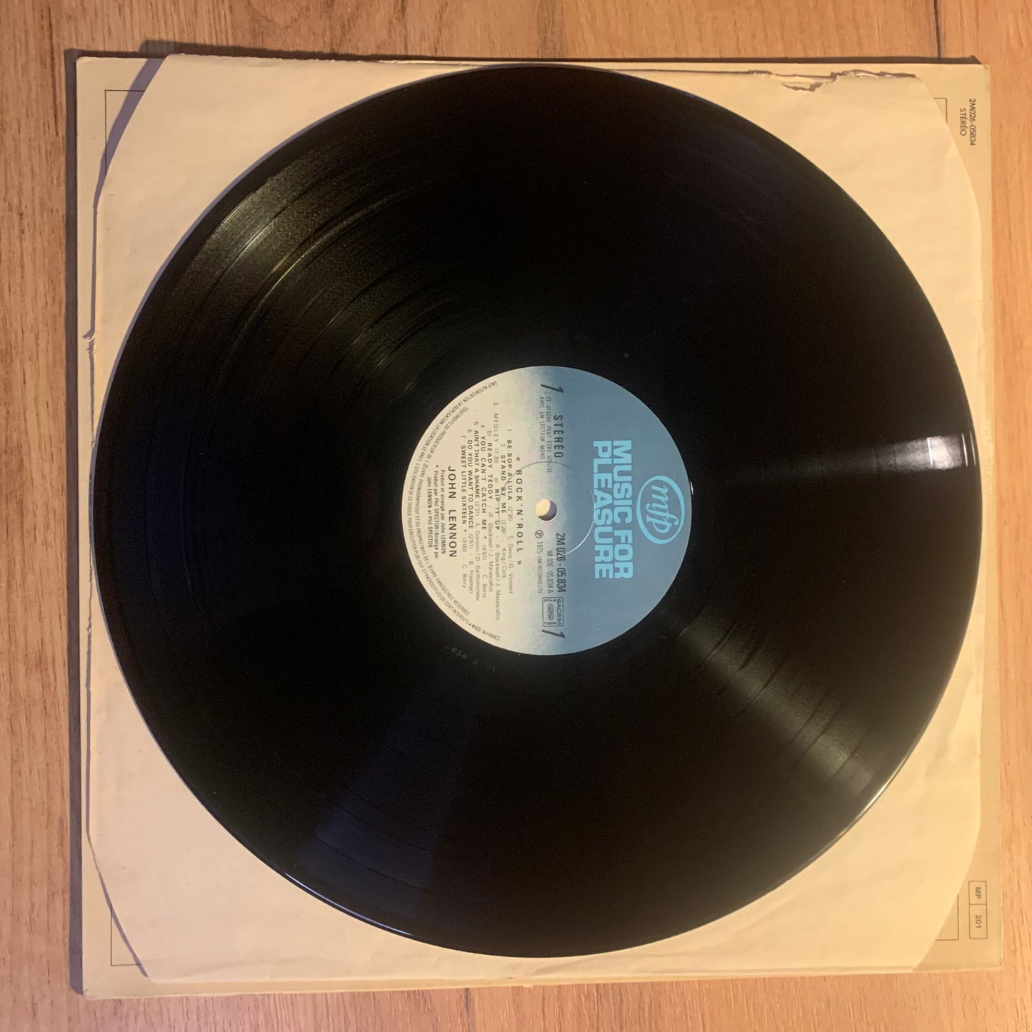 JOHN LENNON – ROCK 'N' ROLL...RE FR 1981...VG+/VG+