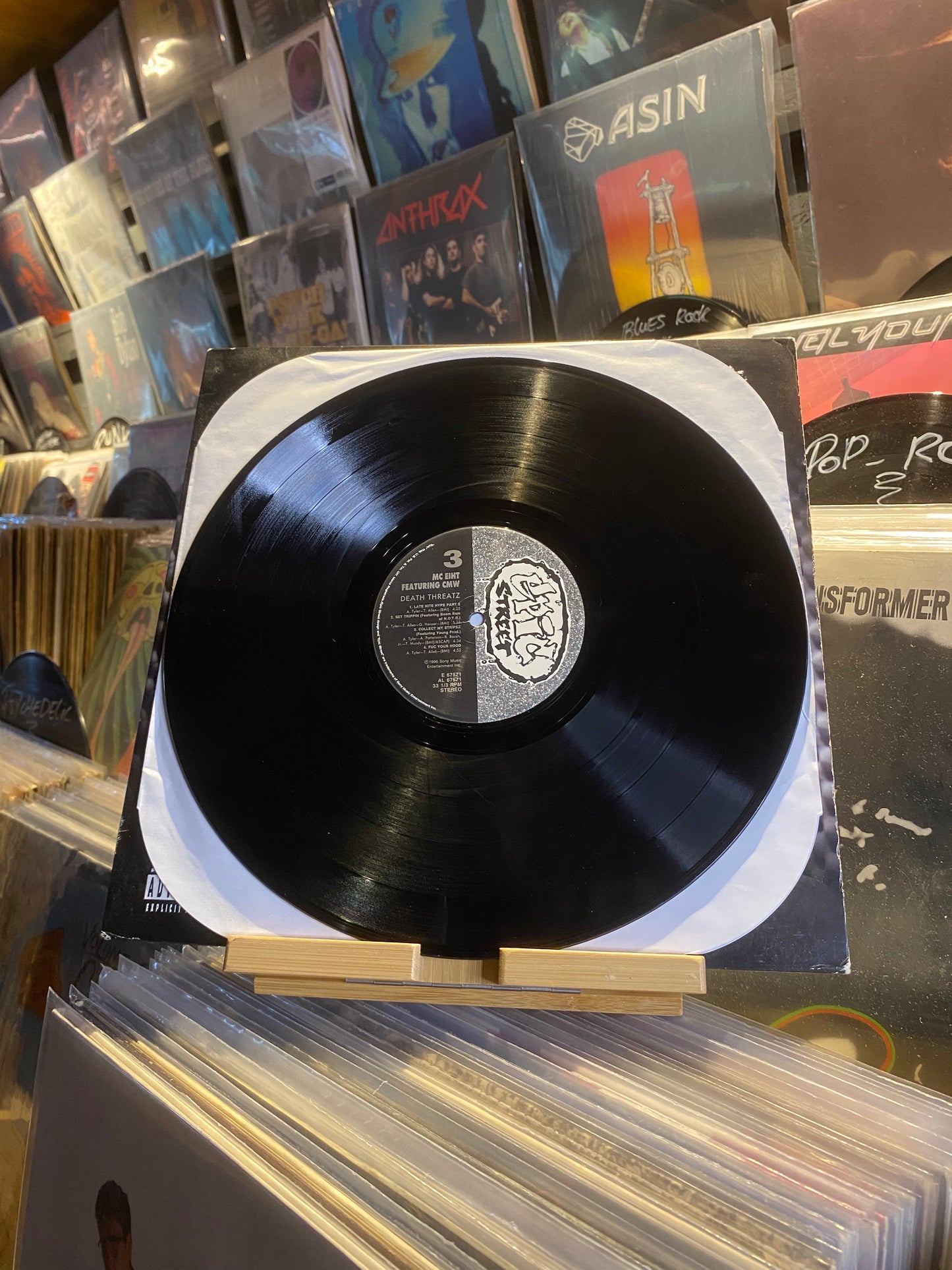 MC Eiht Featuring CMW - Death Threatz / 2xLP, Album (1996)