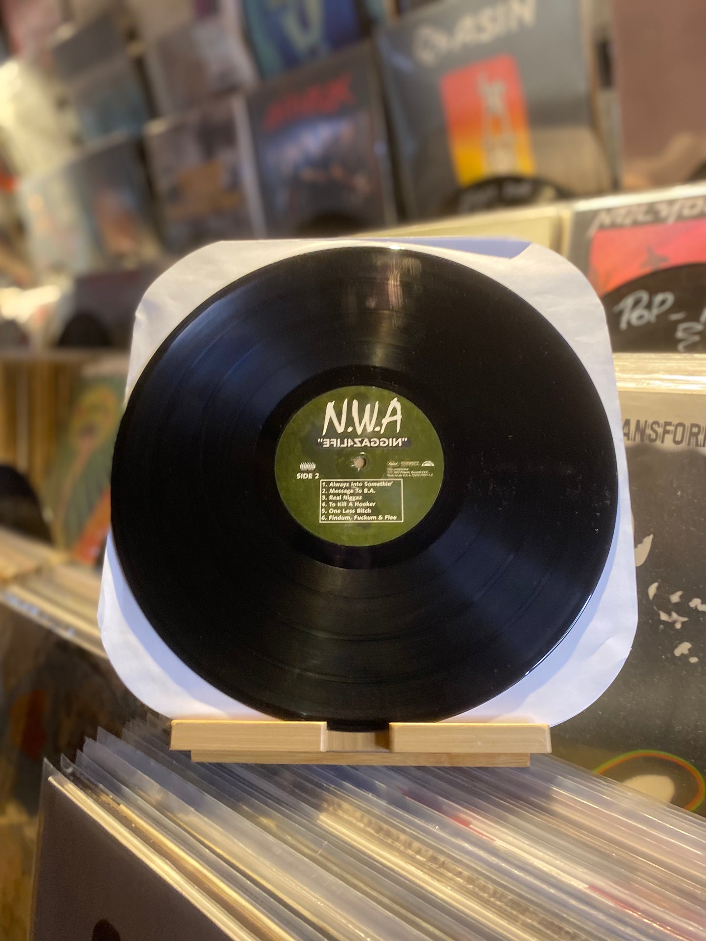 N.W.A* – EFIL4ZAGGIN / 100 MILES AND RUNNIN'/ Gatefold (RE US 2002 )