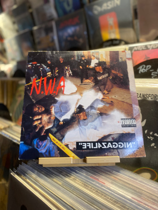 N.W.A – EFIL4ZAGGIN...OG US 1991...VG++/VG+ LP