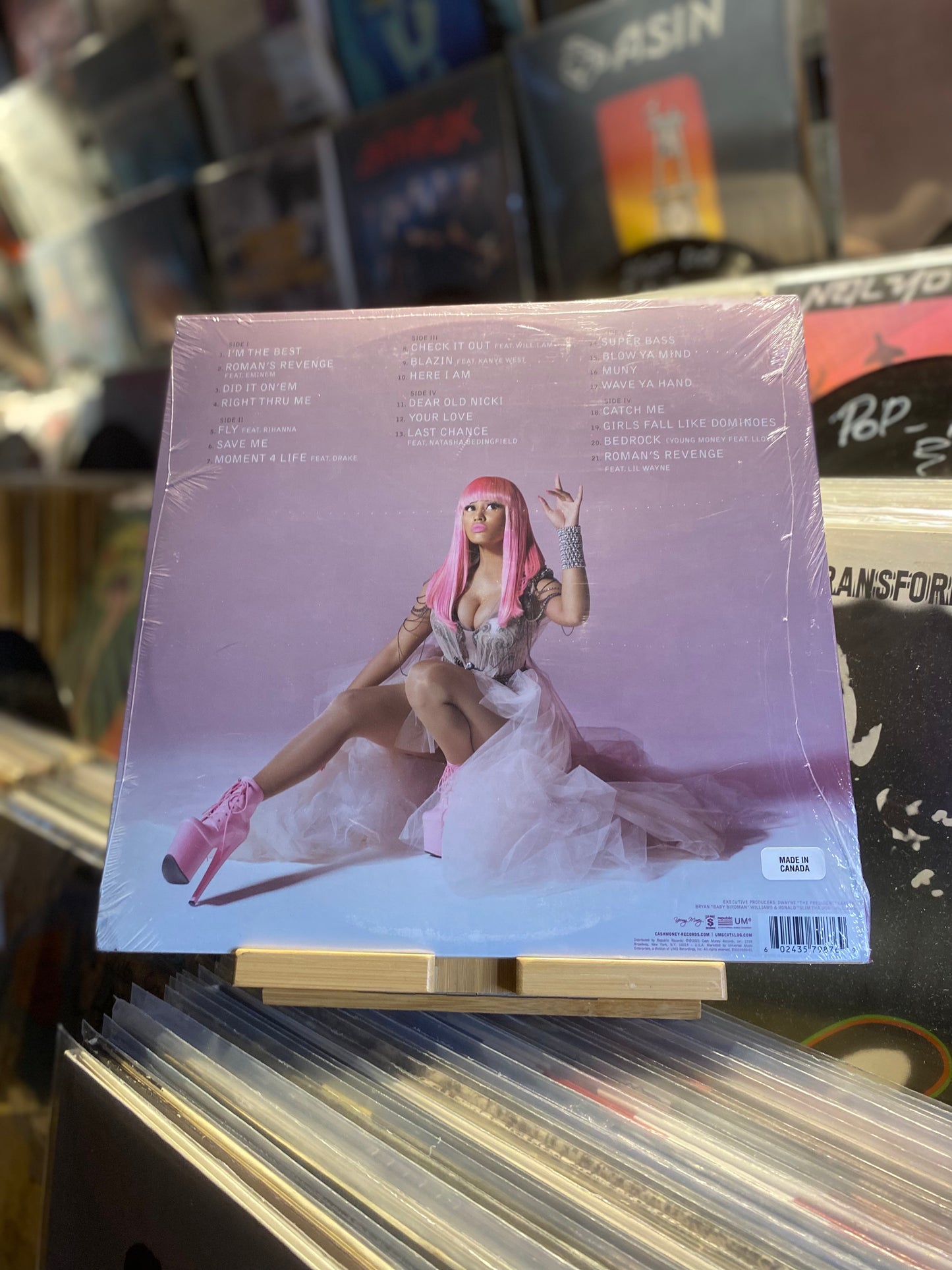 NICKI MINAJ – PINK FRIDAY / ( WORLD 2022 )