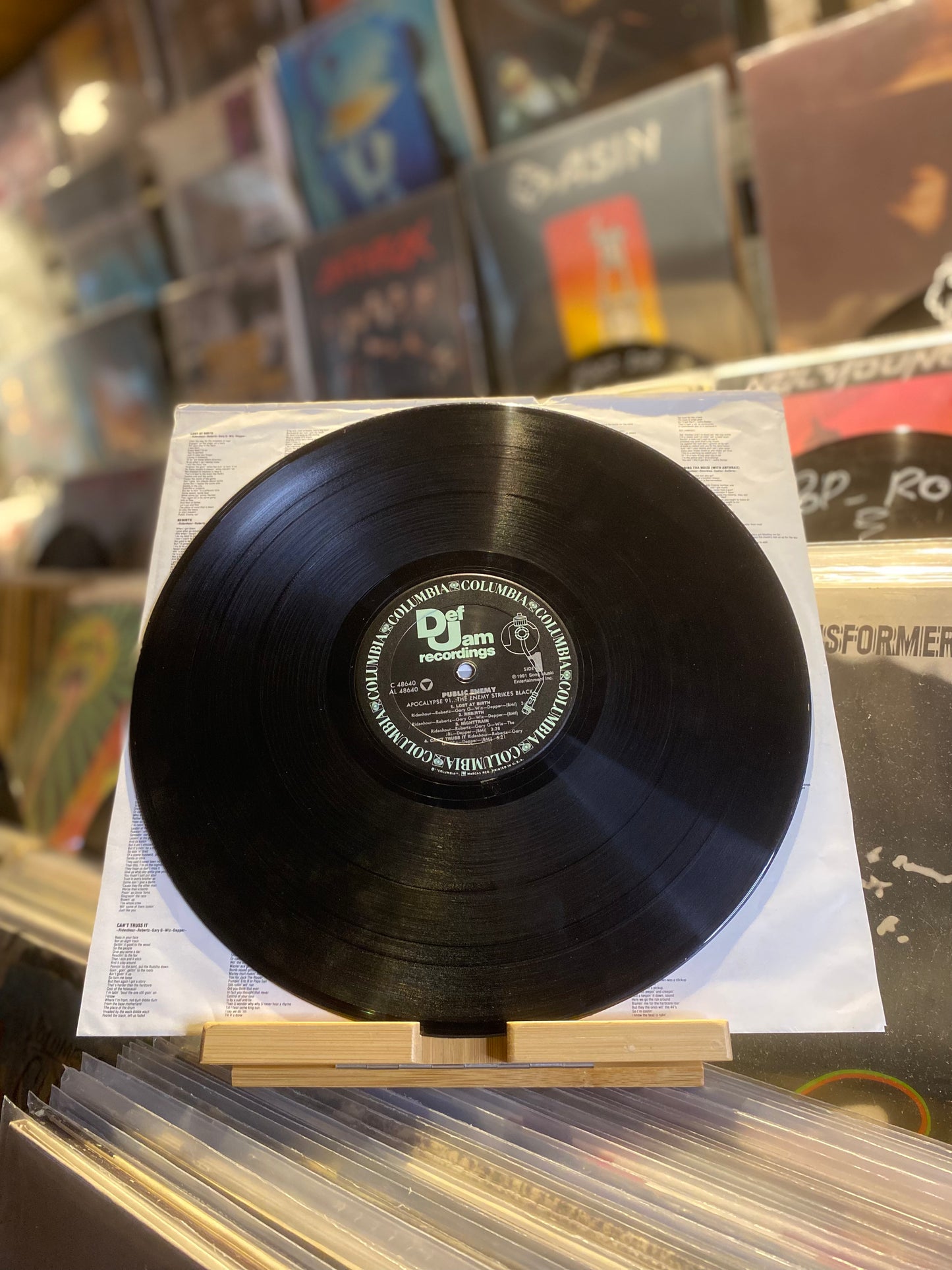 PUBLIC ENEMY – APOCALYPSE 91... THE ENEMY STRIKES BLACK / (OG US 1991 )