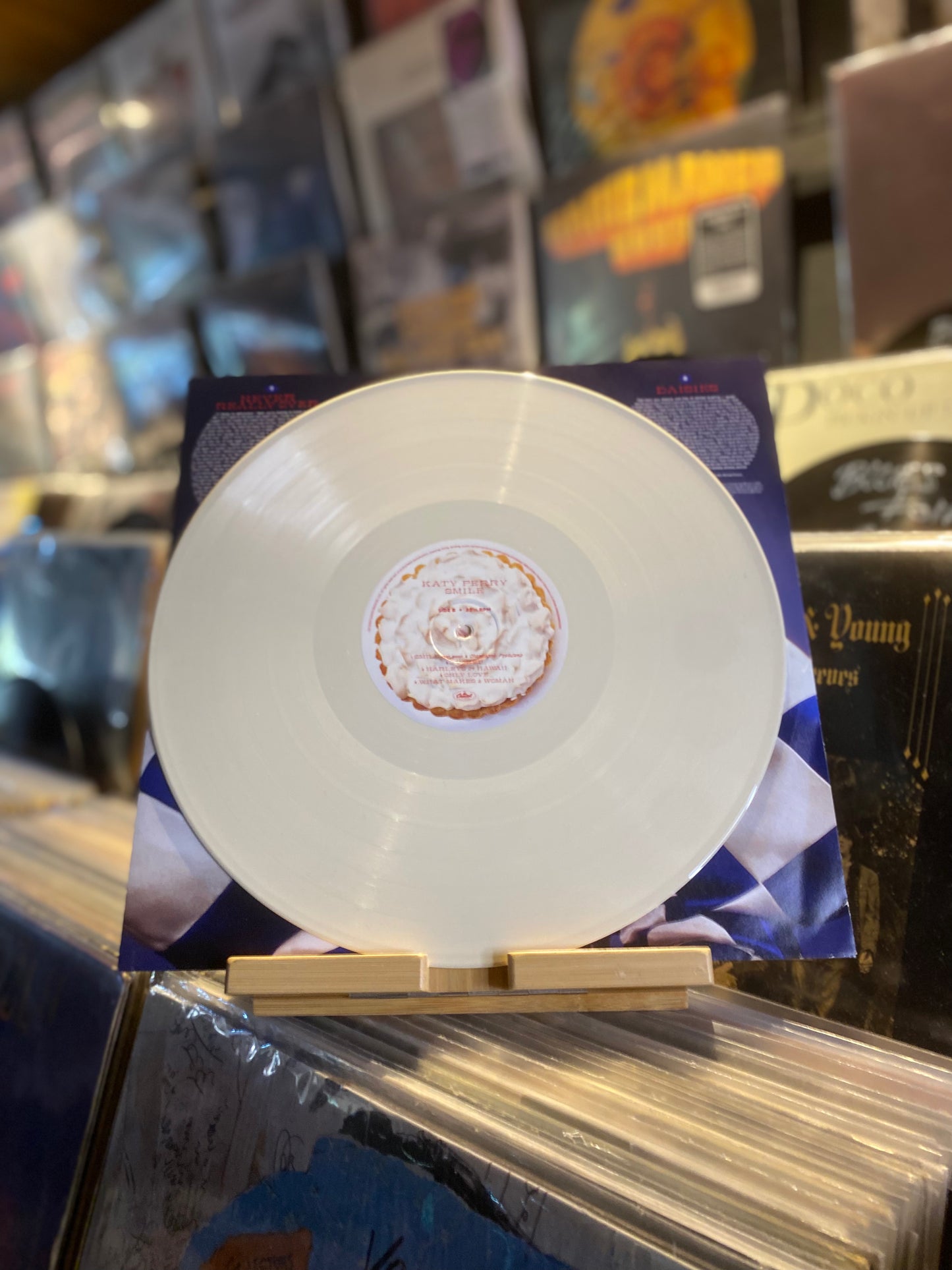 KATY PERRY – SMILE /LP gatefold White Cream vinyl color (OG EU 2020)
