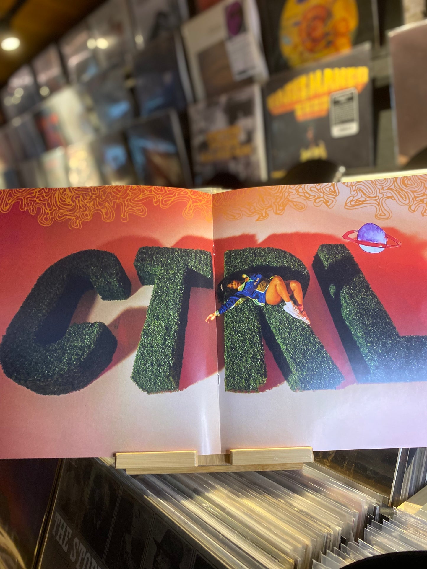 SZA – CTRL / 2 X LP REPRESS GREEN TRANSLUCENT VINYL COLOR (EU 2022)