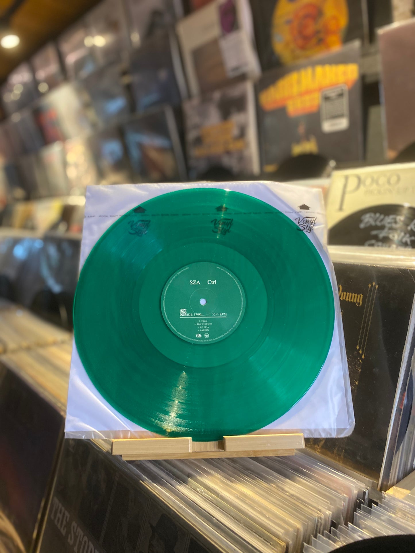 SZA – CTRL / 2 X LP REPRESS GREEN TRANSLUCENT VINYL COLOR (EU 2022)