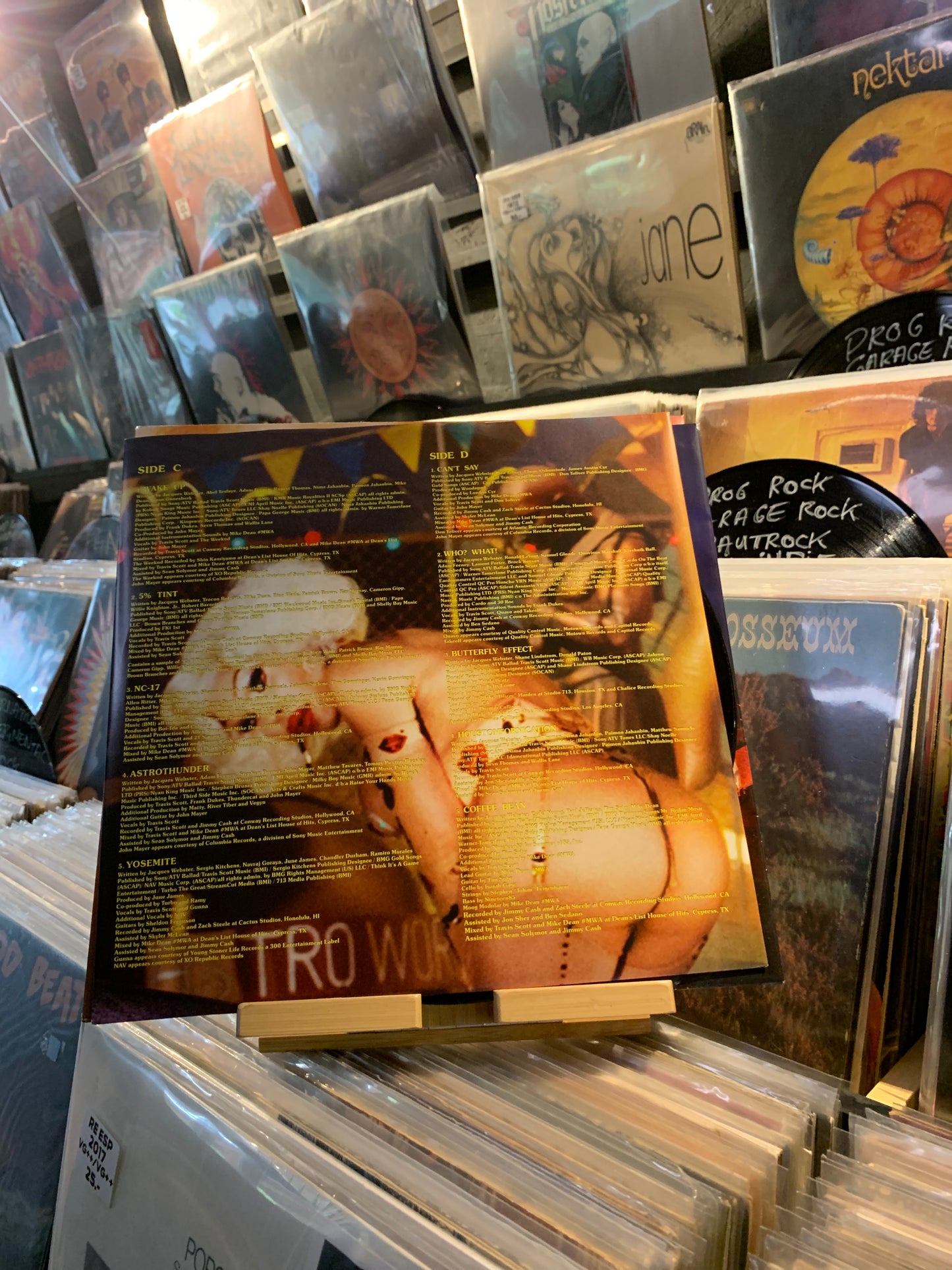 TRAVIS SCOTT - ASTROWORLD...TRAVIS SCOTT - ASTROWORLD...OG EU 2018 EX/NM DLP EX/NM DLP