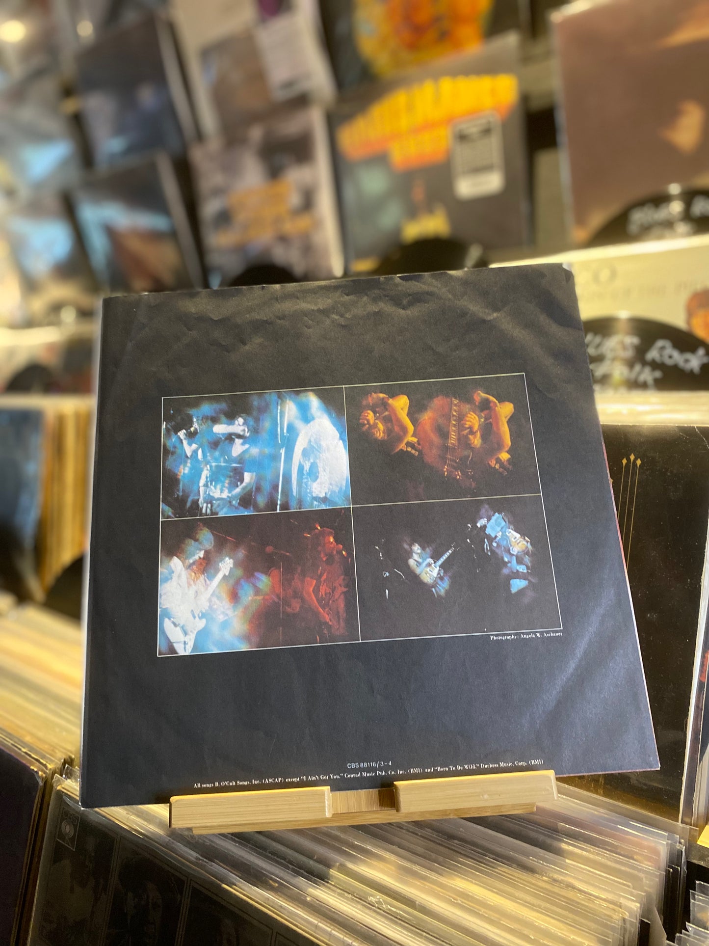 BLUE ÖYSTER CULT – ON YOUR FEET OR ON YOUR KNEES / 2 X LP (RE EU)