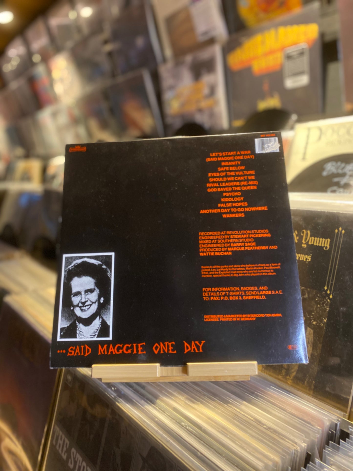 THE EXPLOITED – LET'S START A WAR... ...SAID MAGGIE ONE DAY / LP (OG GER 1983