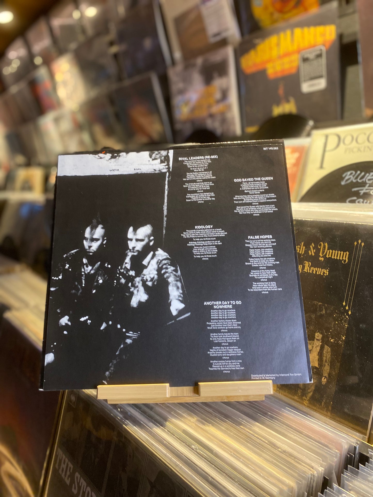 THE EXPLOITED – LET'S START A WAR... ...SAID MAGGIE ONE DAY / LP (OG GER 1983
