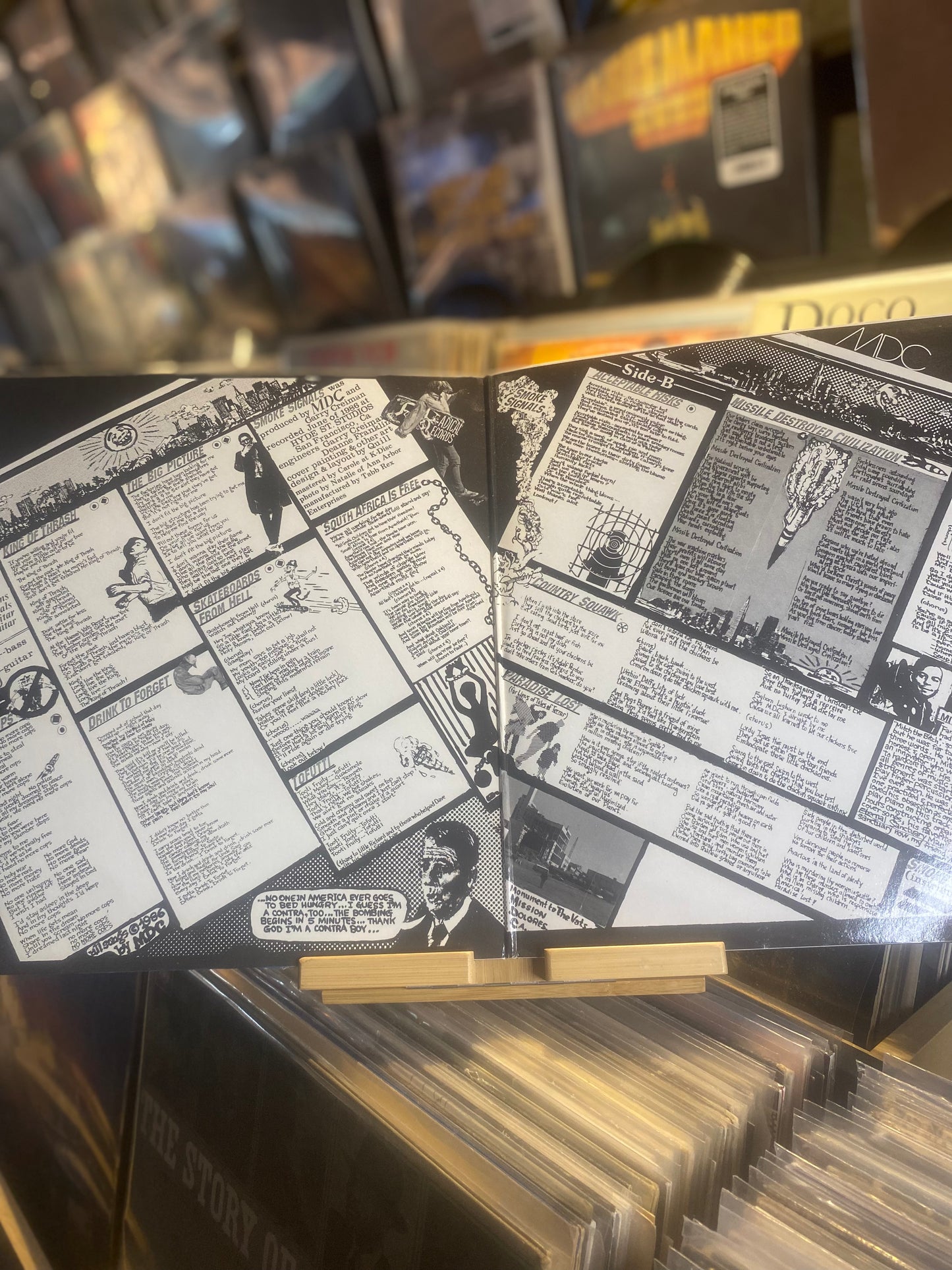 MDC  – SMOKE SIGNALS / gatefold (OG US 1986)