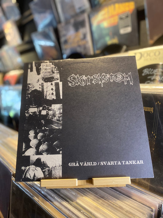 SKITSYSTEM – GRÅ VÄRLD...OG US 2004...VG+/EX