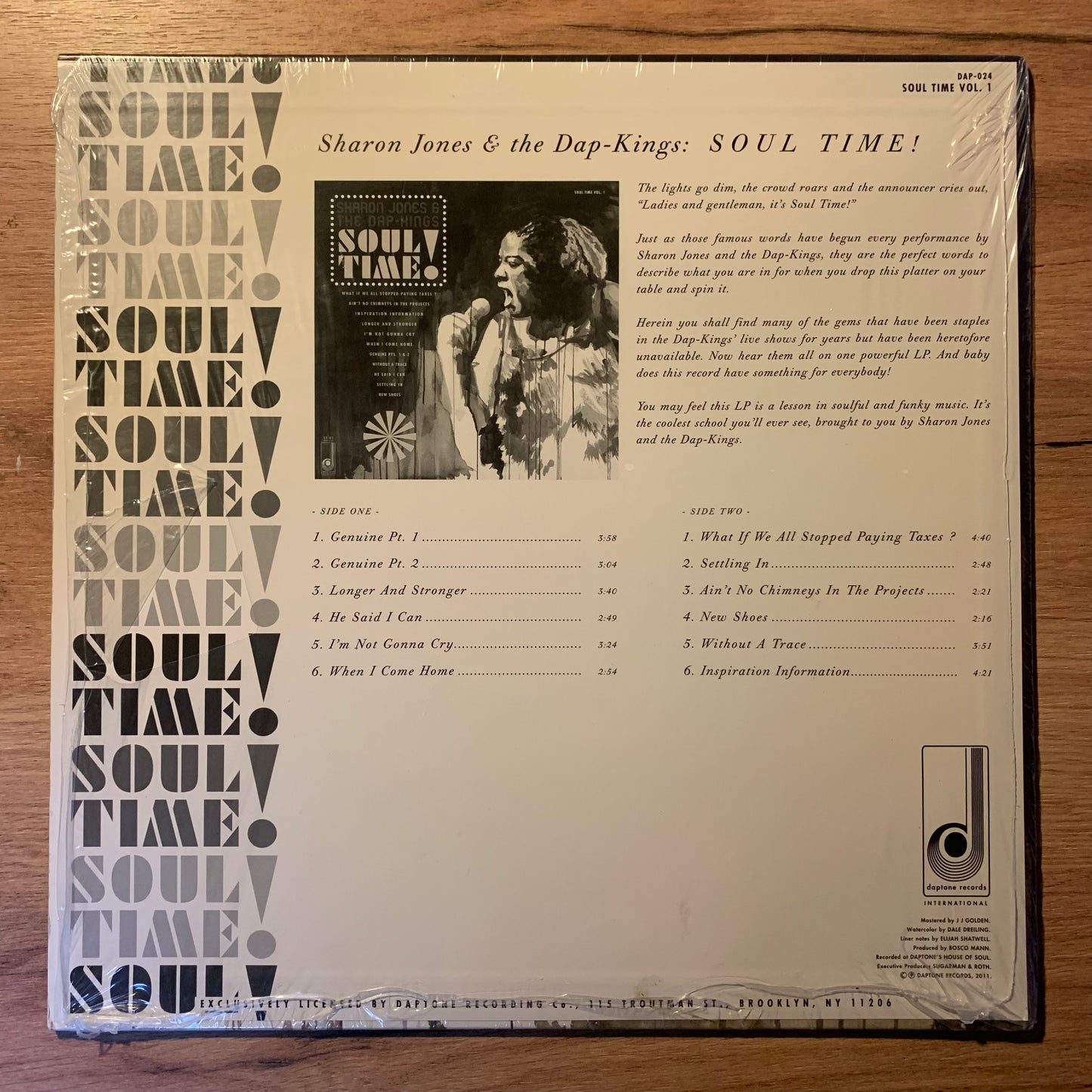 Sharon Jone – Soul Time!..COMPIL US 2001... VG+/VG+