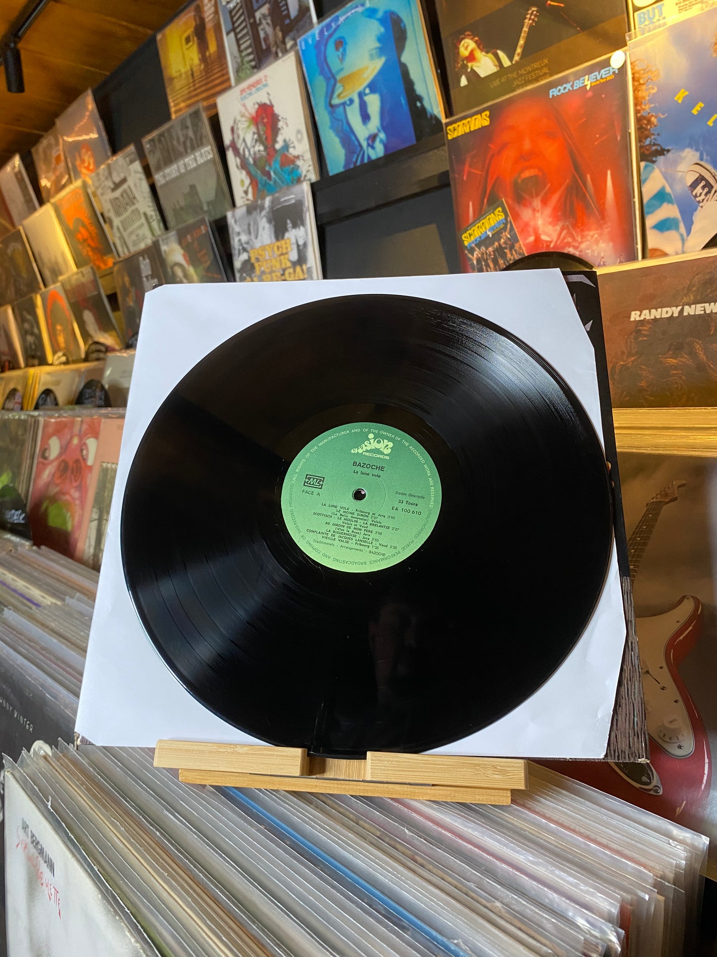 BAZOCHE – LA LUNE VOLE / (SWISS 1976)