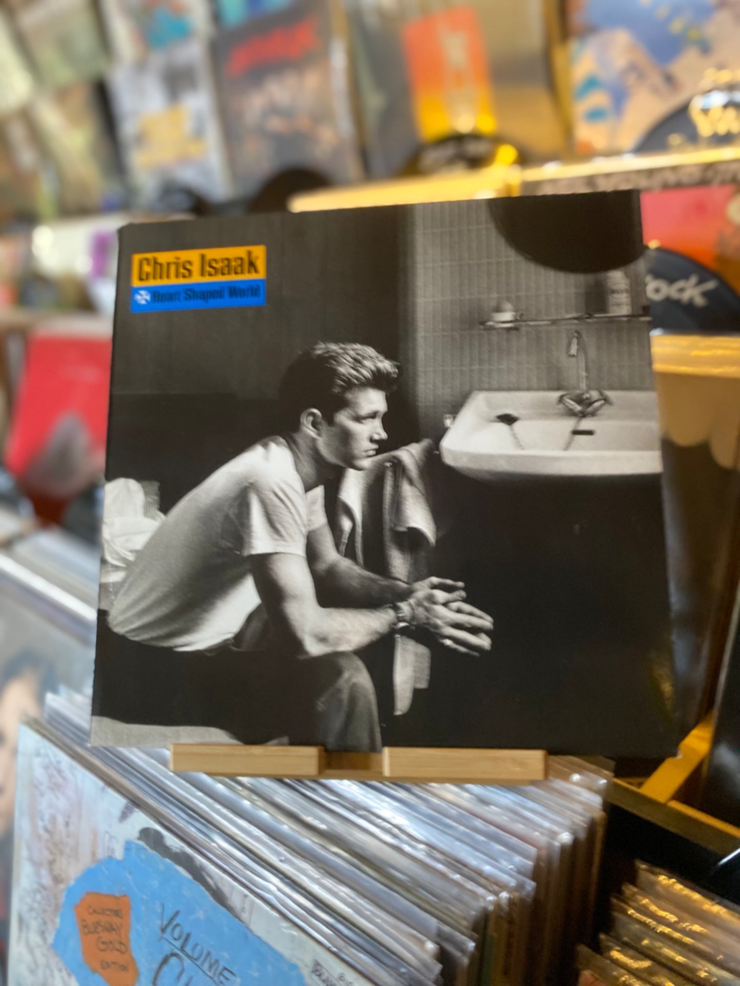 CHRIS ISAAK - HEART SHAPED WORLD / LP, ALBUM, ALS (EU 1989)