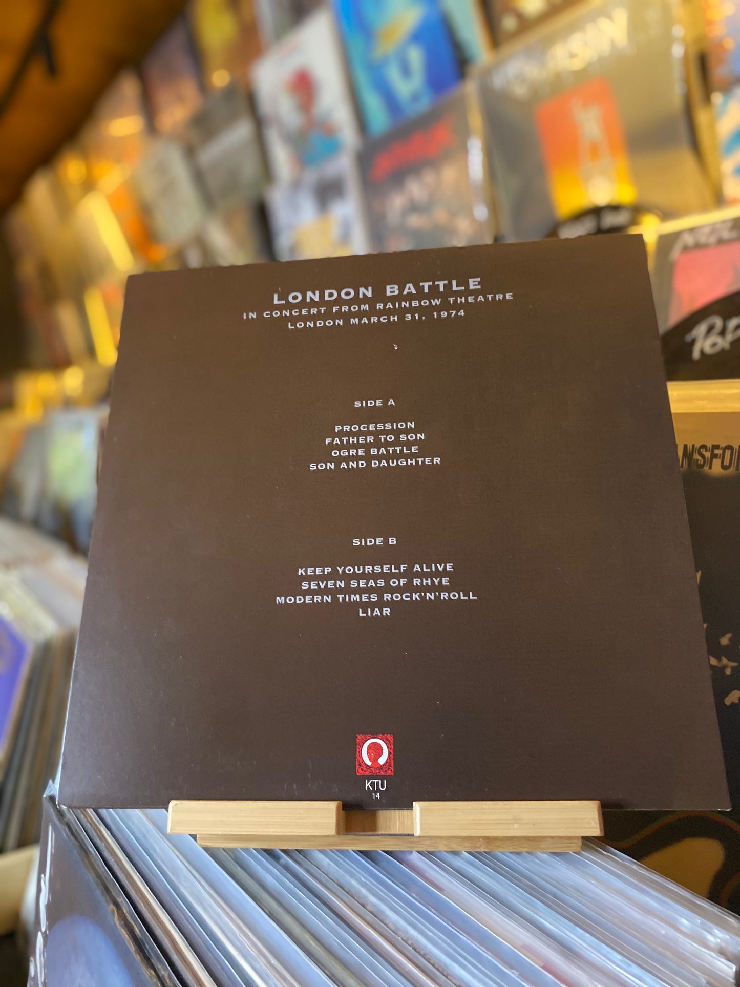 QUEEN - LONDON BATTLE...BOOT 2019...VG+/VG++