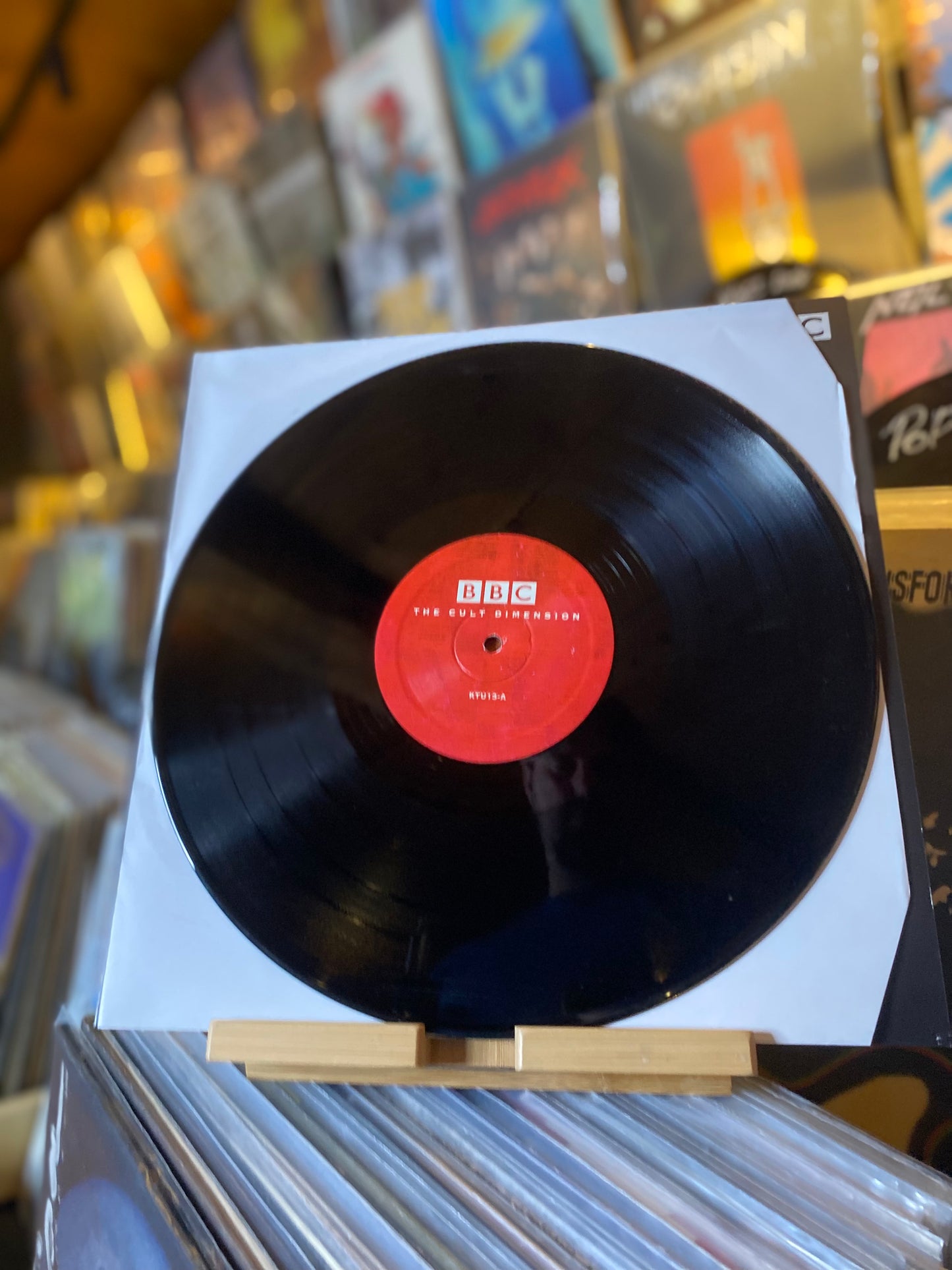 QUEEN - THE CULT DIMENSION...BOOT 2019...EX/EX