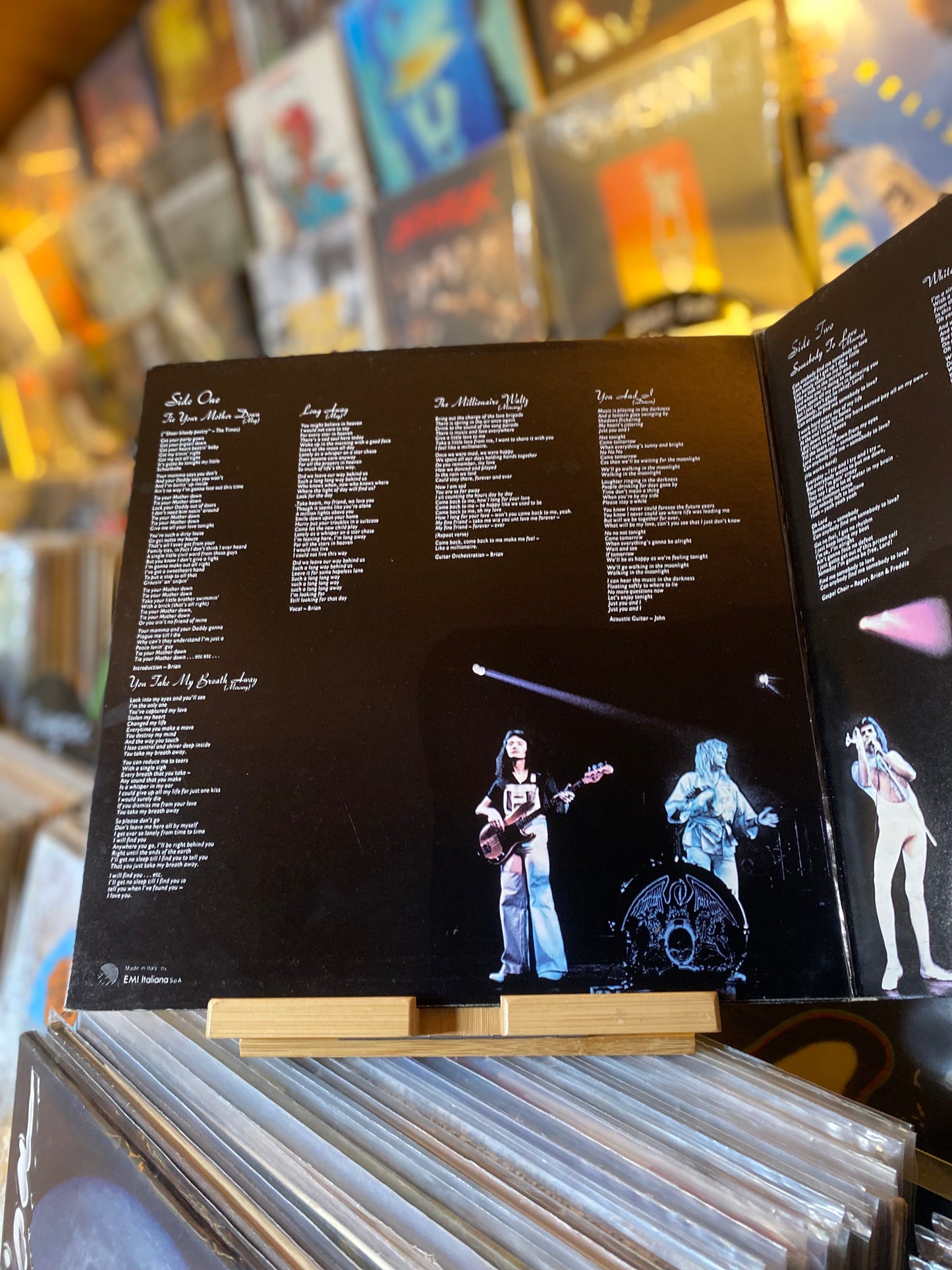 QUEEN - A DAY AT THE RACES..OG ITA 1976...VG+/VG