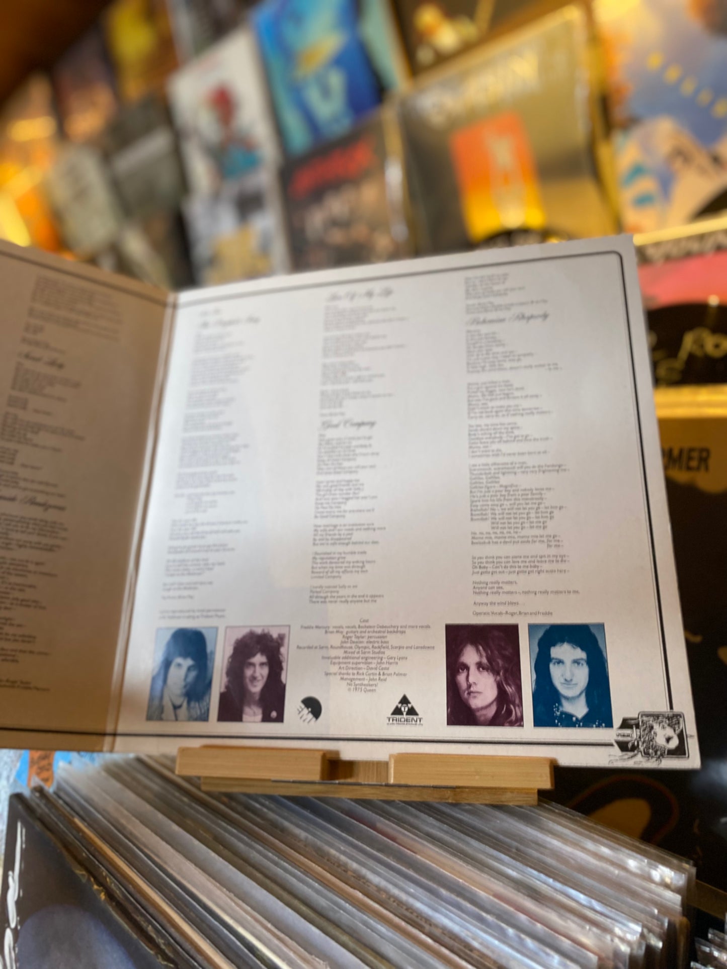 QUEEN - A NIGHT AT THE OPERA...RE FR 1978...EX/VG+