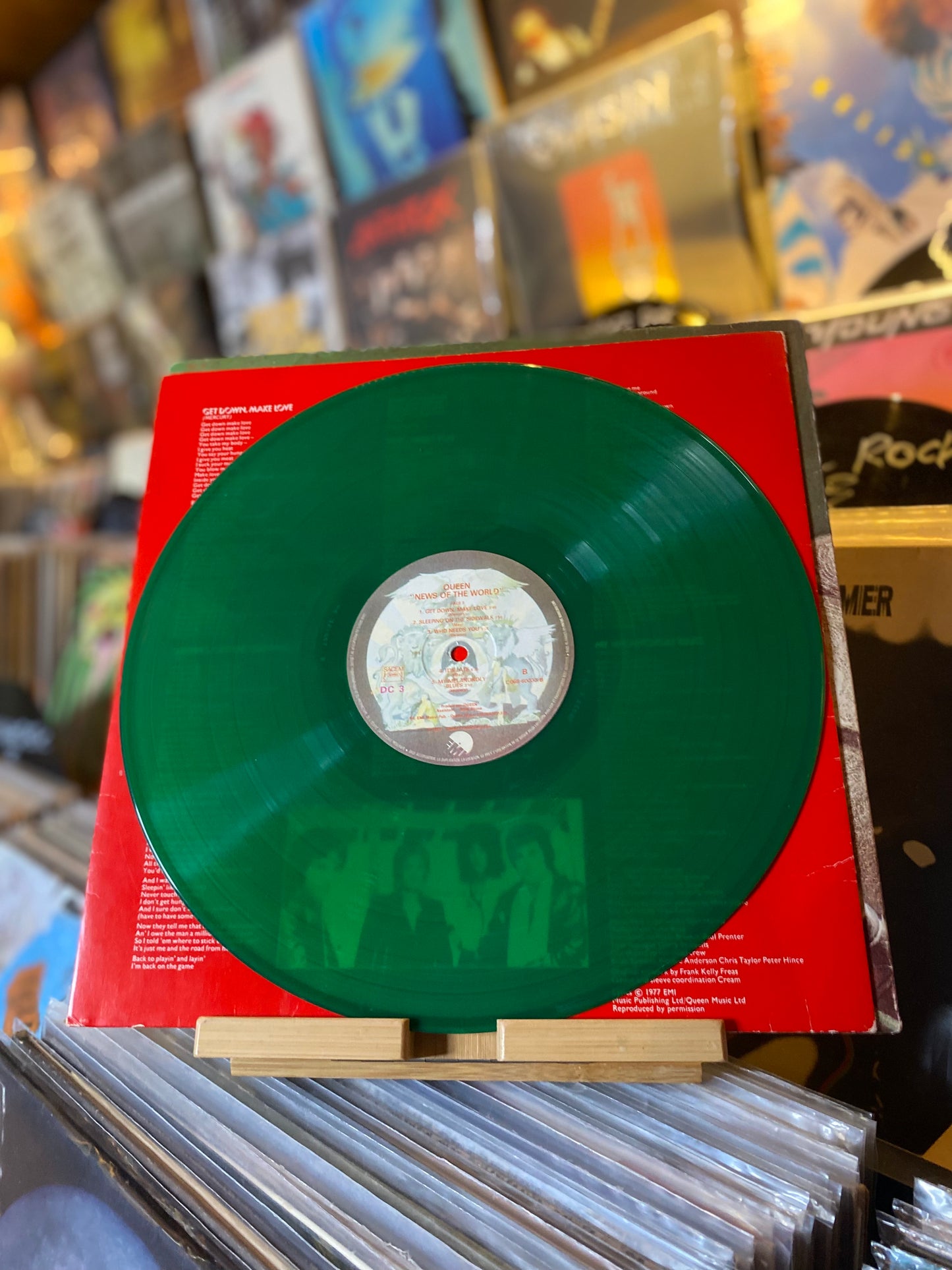 Queen - News Of The World / LP, Album, Green vinyl (FR 1978)