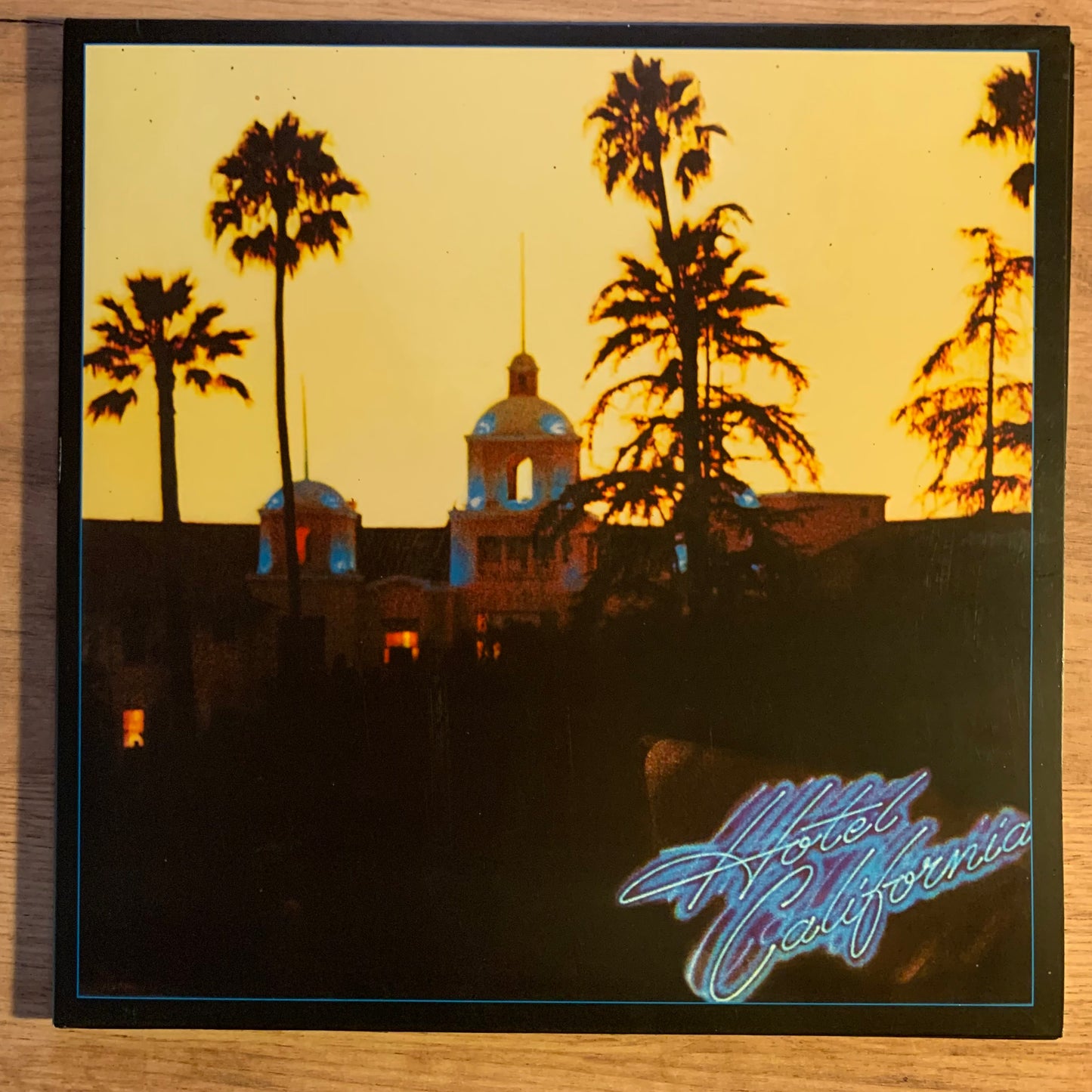EAGLES - HOTEL CALIFORNIA...RE EU 2014...EX/EX