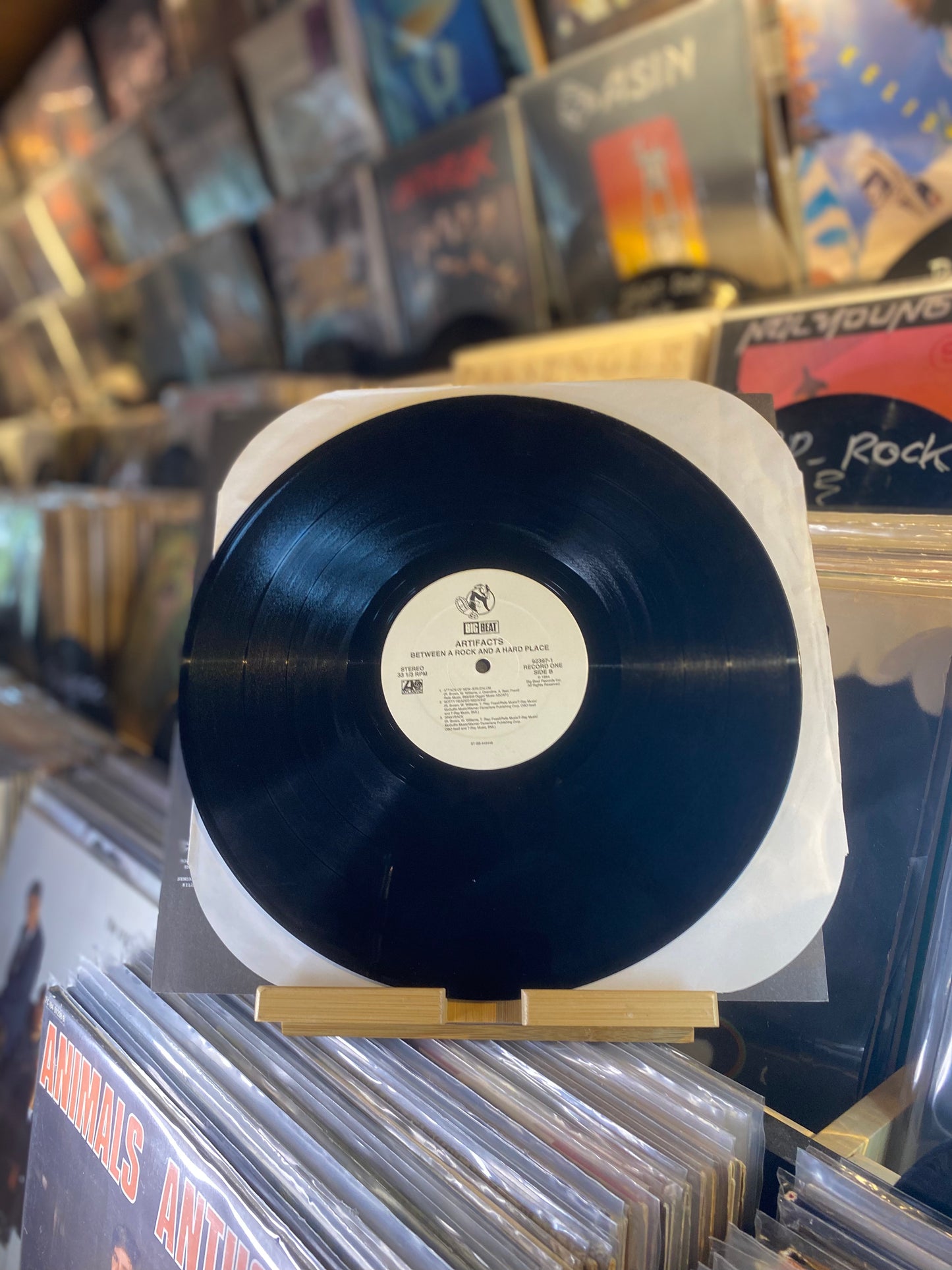 ARTIFACTS – BETWEEN A ROCK AND A HARD PLACE/(OG US 1994)