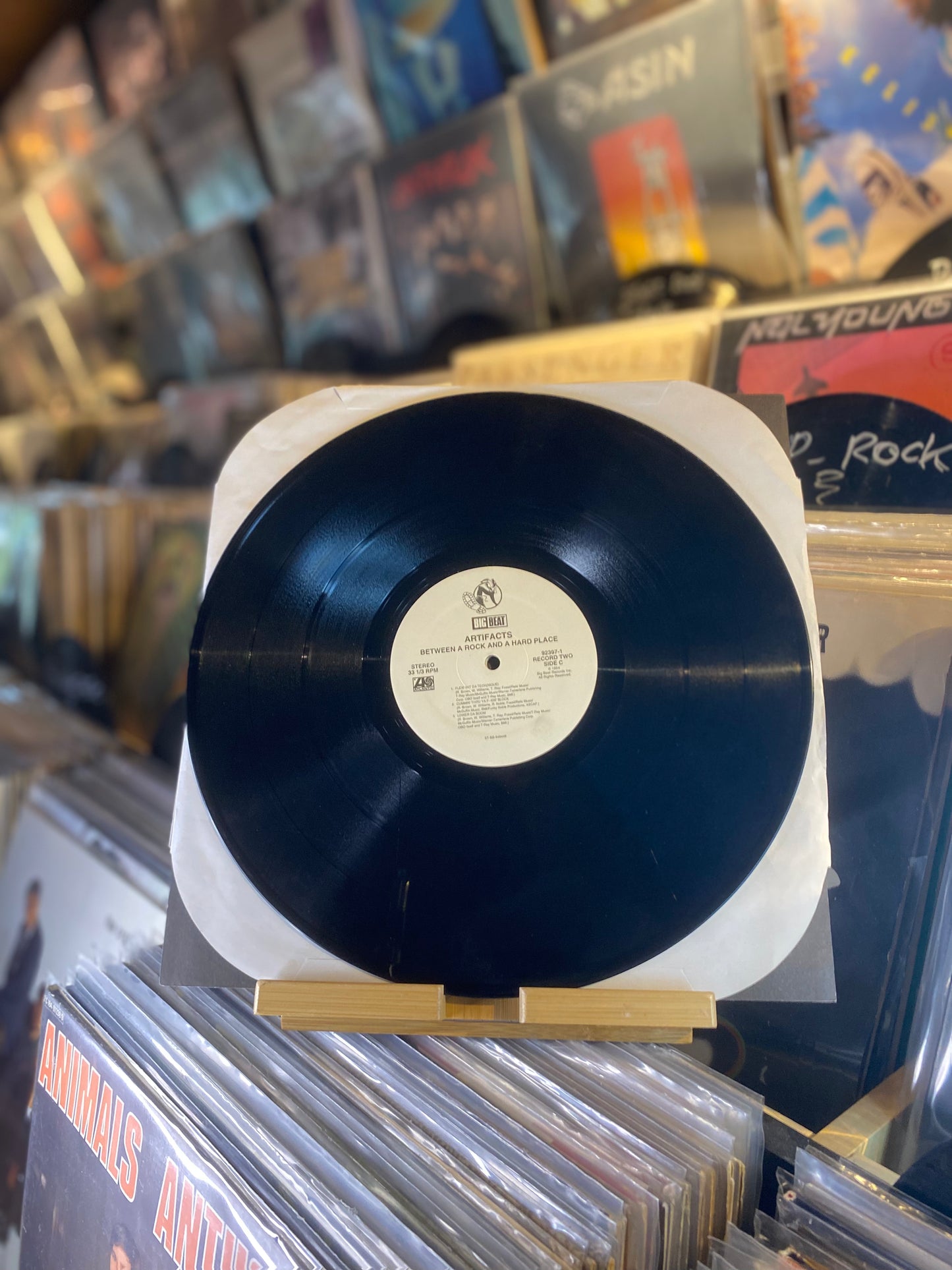 ARTIFACTS – BETWEEN A ROCK AND A HARD PLACE/(OG US 1994)