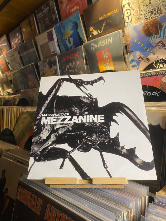 MASSIVE ATTACK – MEZZANINE / DLP OG EU 1998)