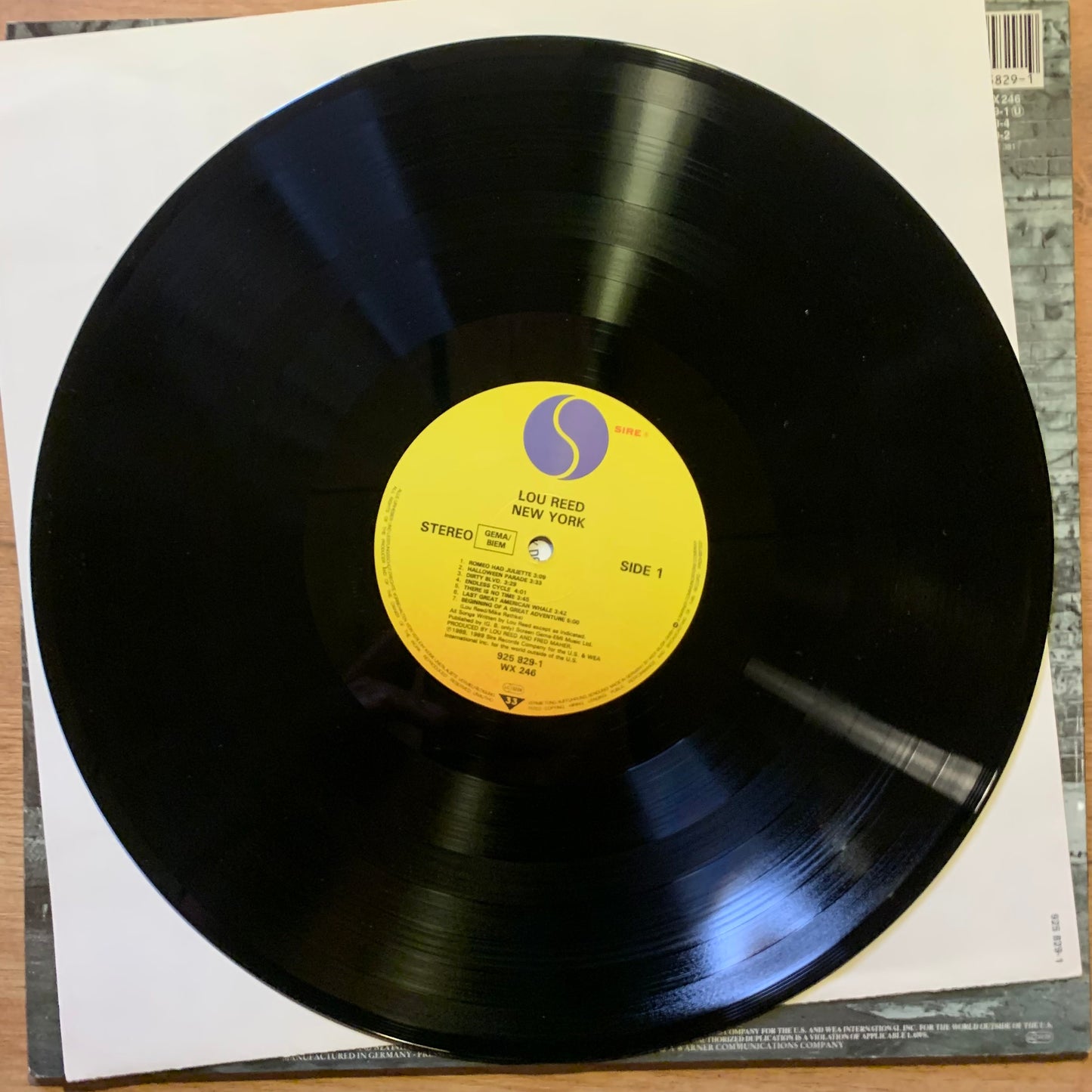 Lou Reed - New York - Disque face 1