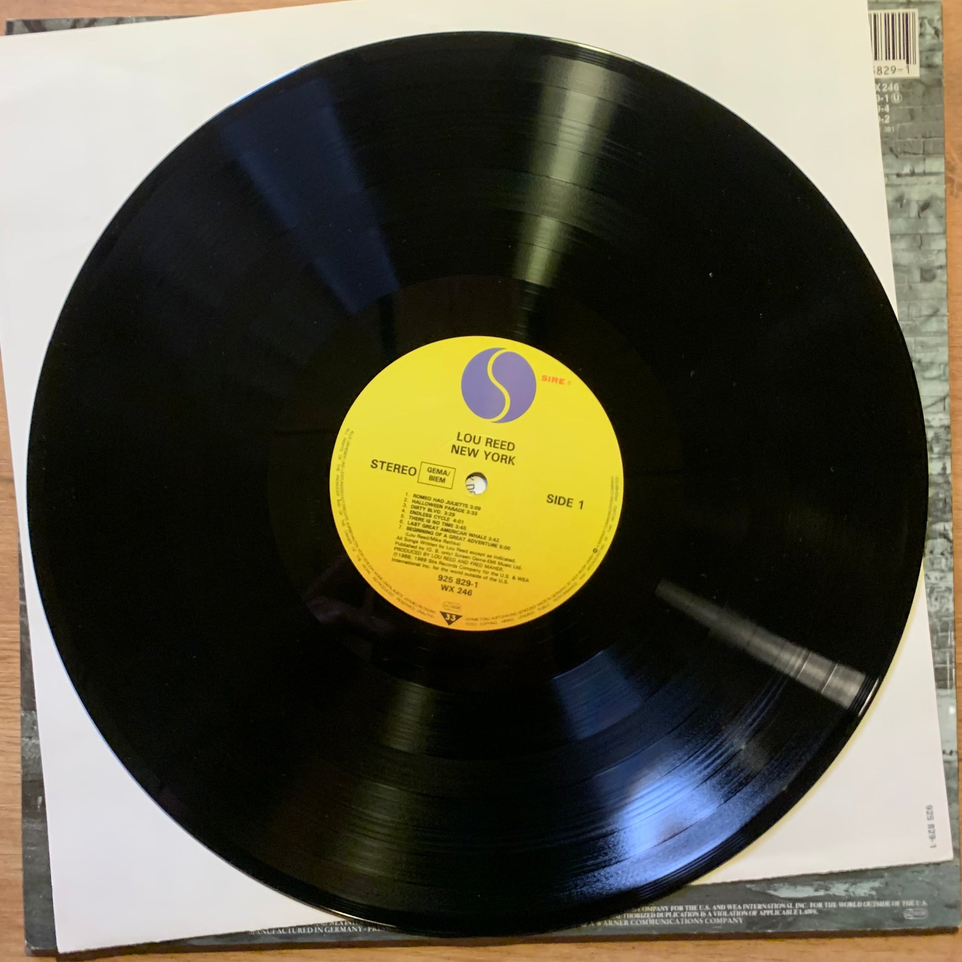 Lou Reed - New York - Disque face 1