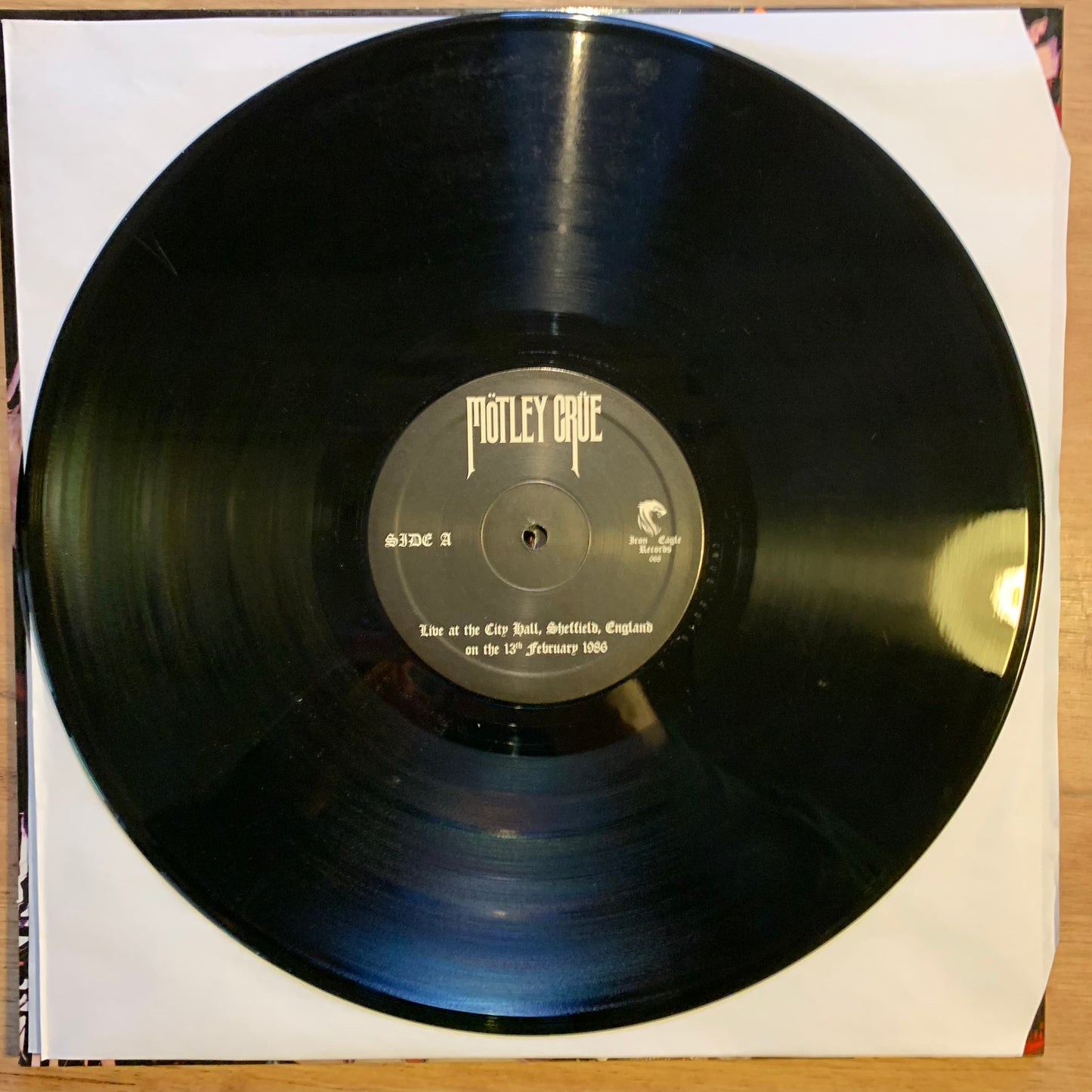 MÖTLEY CRÜE - LIVE AT THE CITY HALL SHEFFIELD...BOOT US 2014...VG+/NM