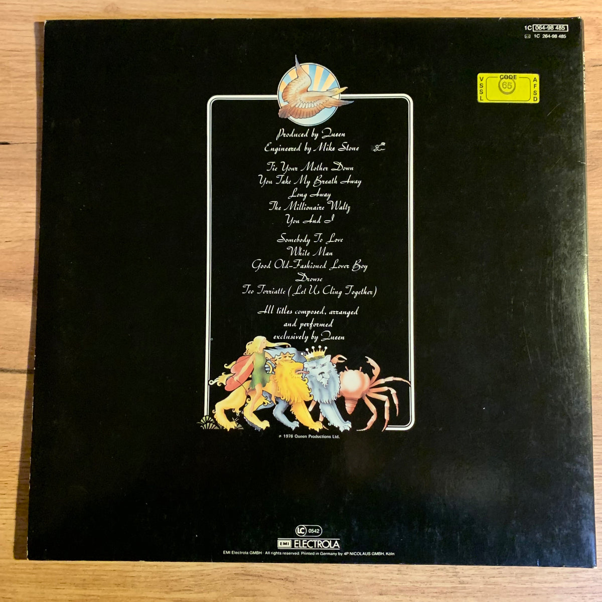 Queen A Day at the Races, pochette verso