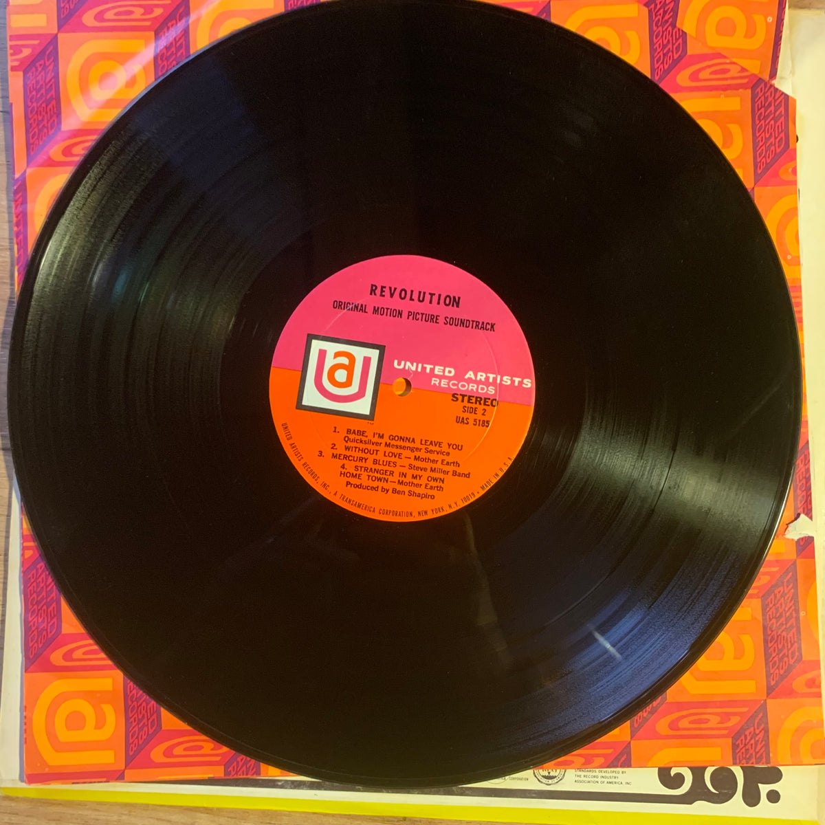 Revolution disque et label United Artists UAS 5185
