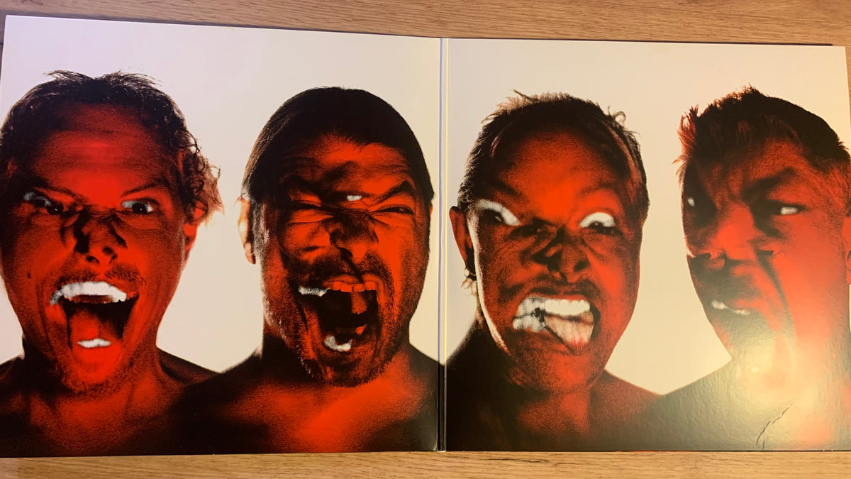 Metallica Hardwired... to Self-Destruct intérieur de la pochette ouvrante
