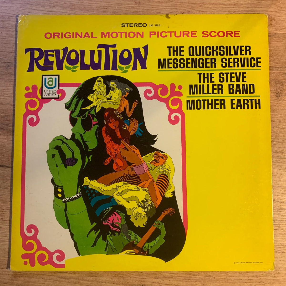 Revolution pochette recto