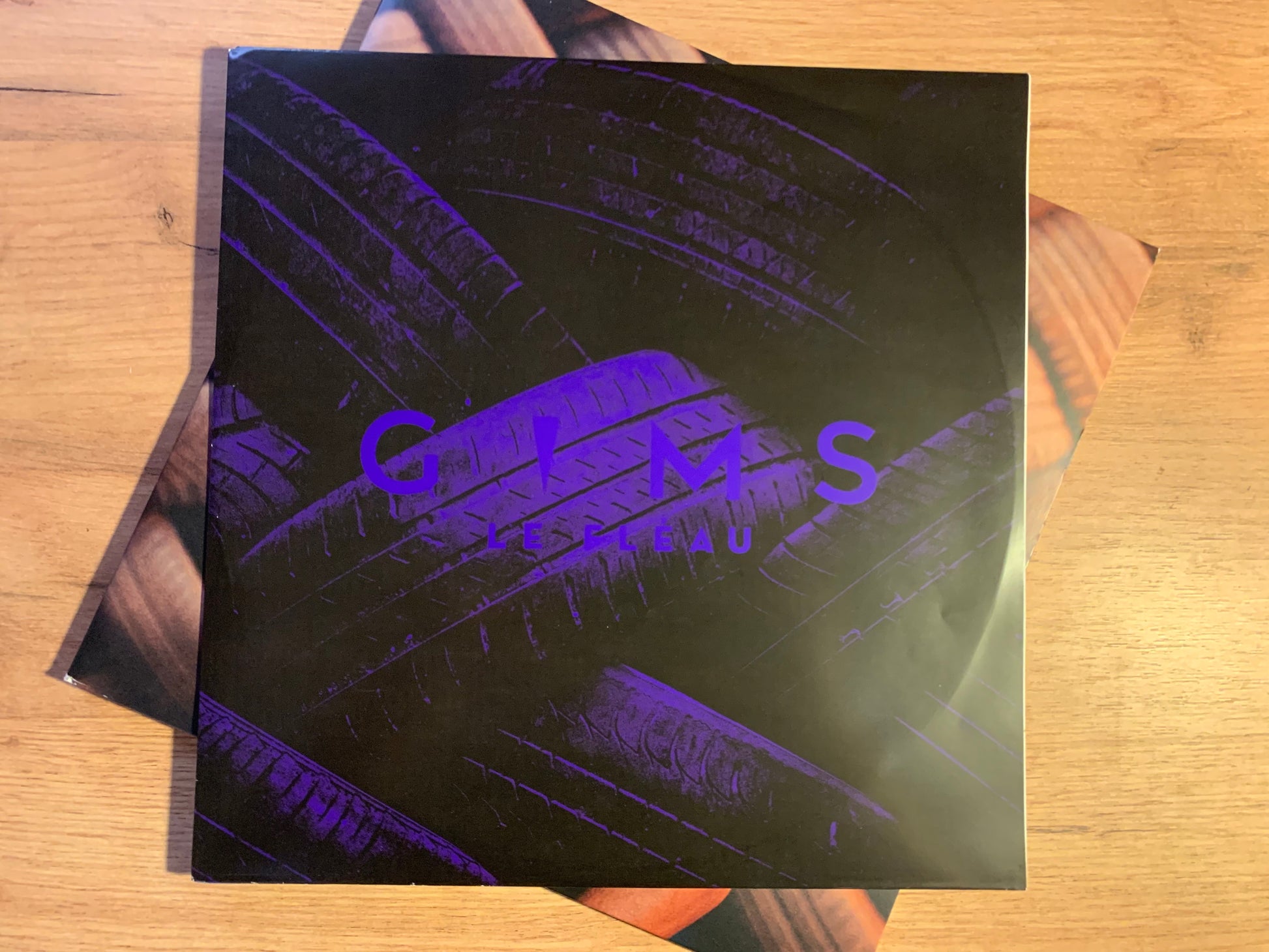 Disque vinyl 2 Face A – label photo GIMS Vinyl 2 Face A, Universal Music