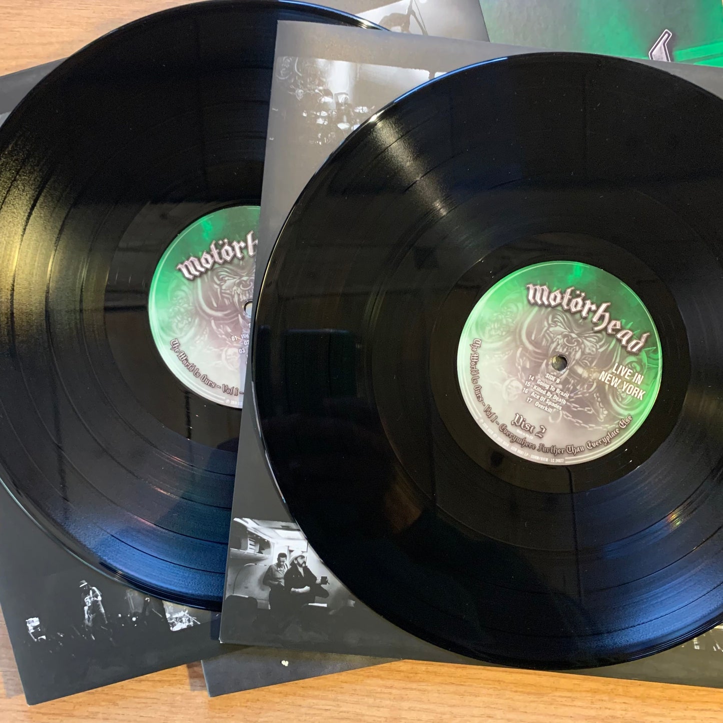 MÖTÖRHEAD - THE WÖRLD IS OURS VOL.1...OG EU 2011...NM/NM