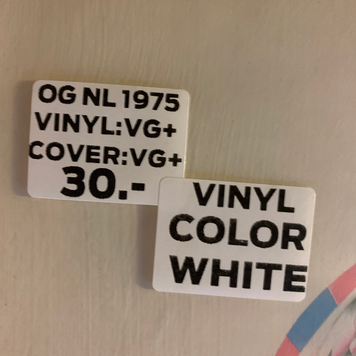 Étiquette OG NL 1975, vinyle blanc, VG+/VG+, 30 CHF