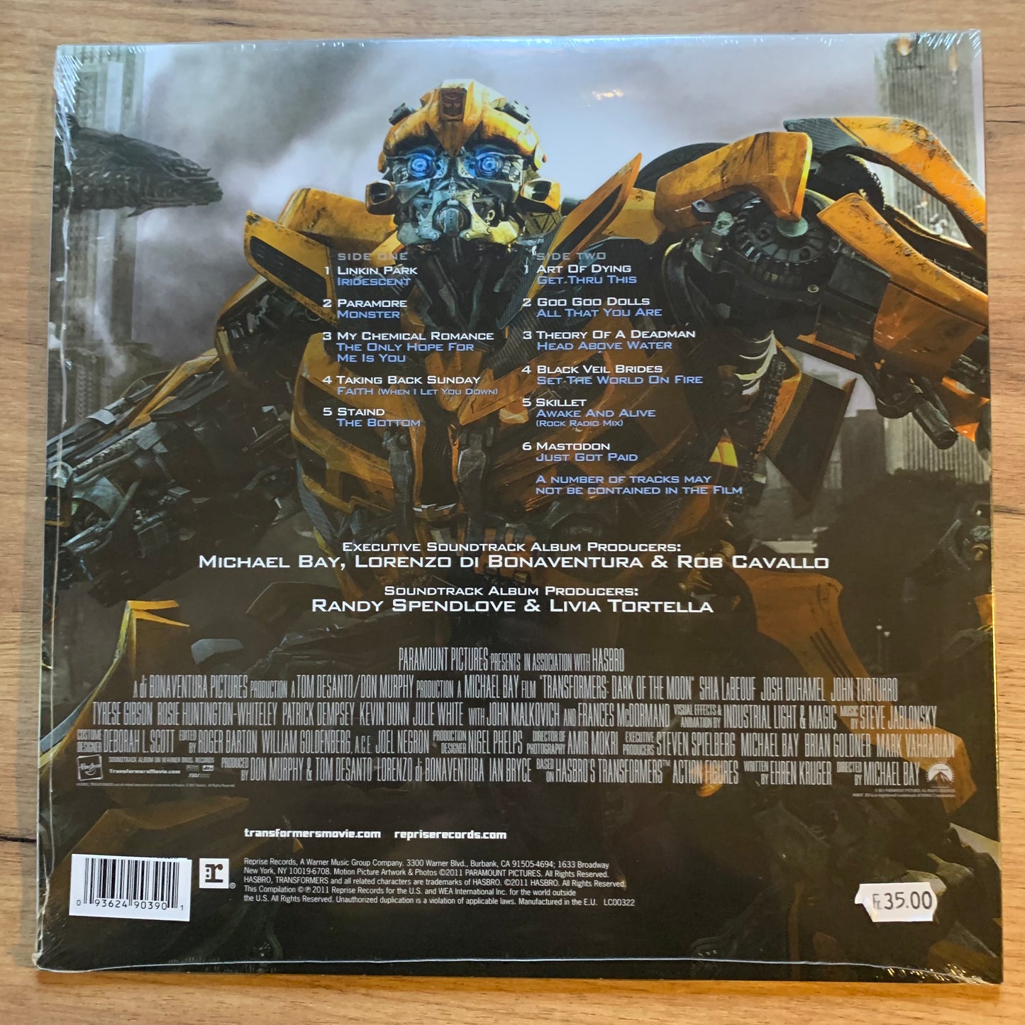 TRANSFORMERS DARK OF THE MOON...RE EU 2019 RSD...SEALED