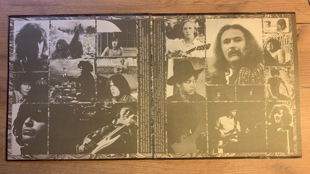 Déjà Vu intérieur de la pochette dépliante
