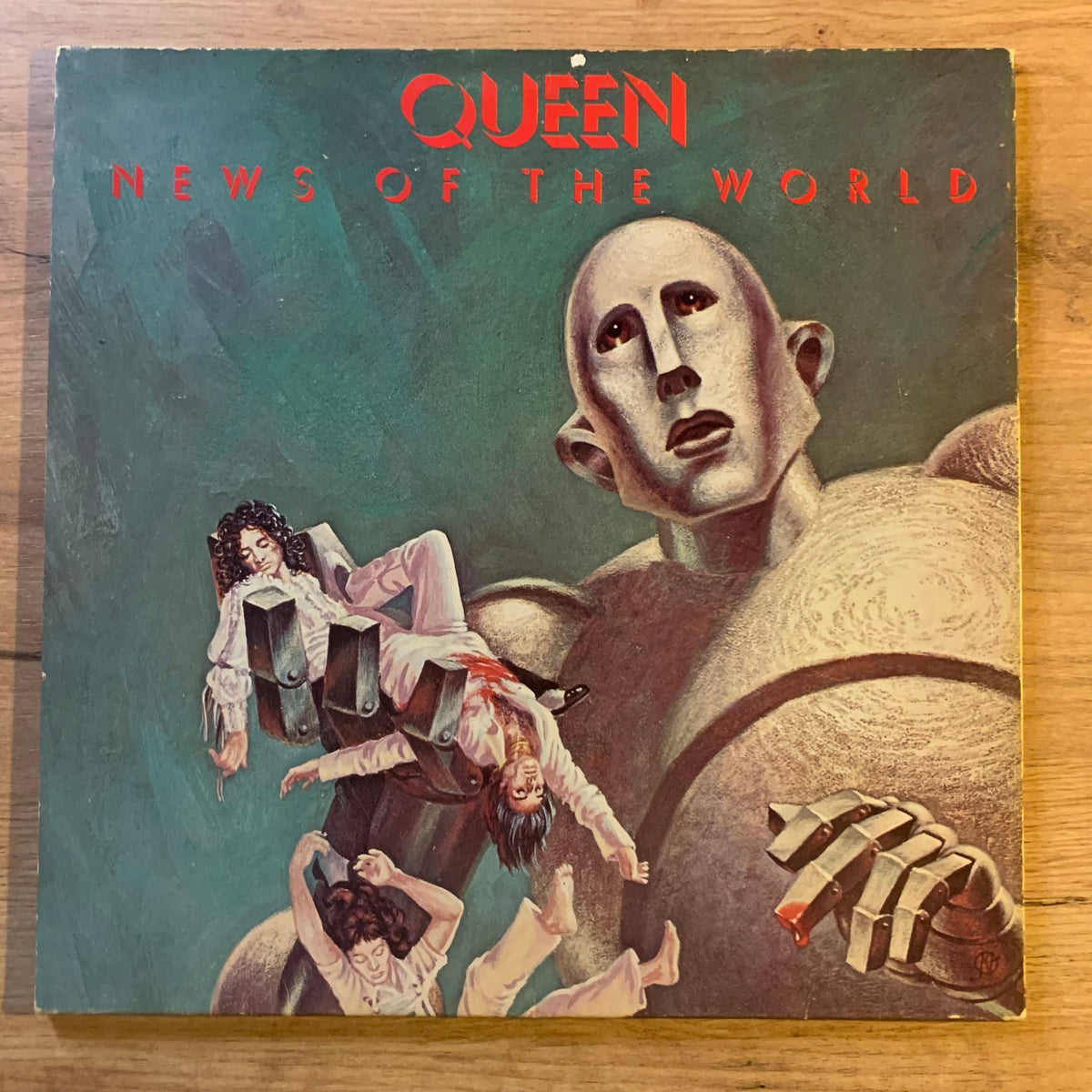 Queen News of the World : pochette recto