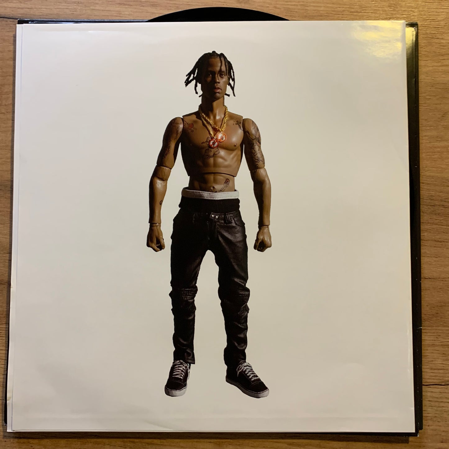 Travis Scott - Rodeo - Sous-pochette blanche avec figurine articulée Travis Scott